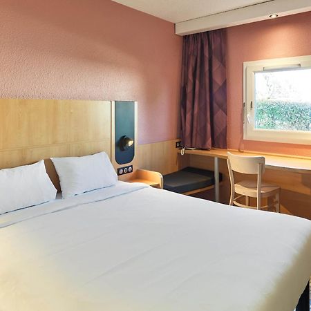 B&B Hotel Orly Rungis Aeroport 3 Etoiles Екстер'єр фото