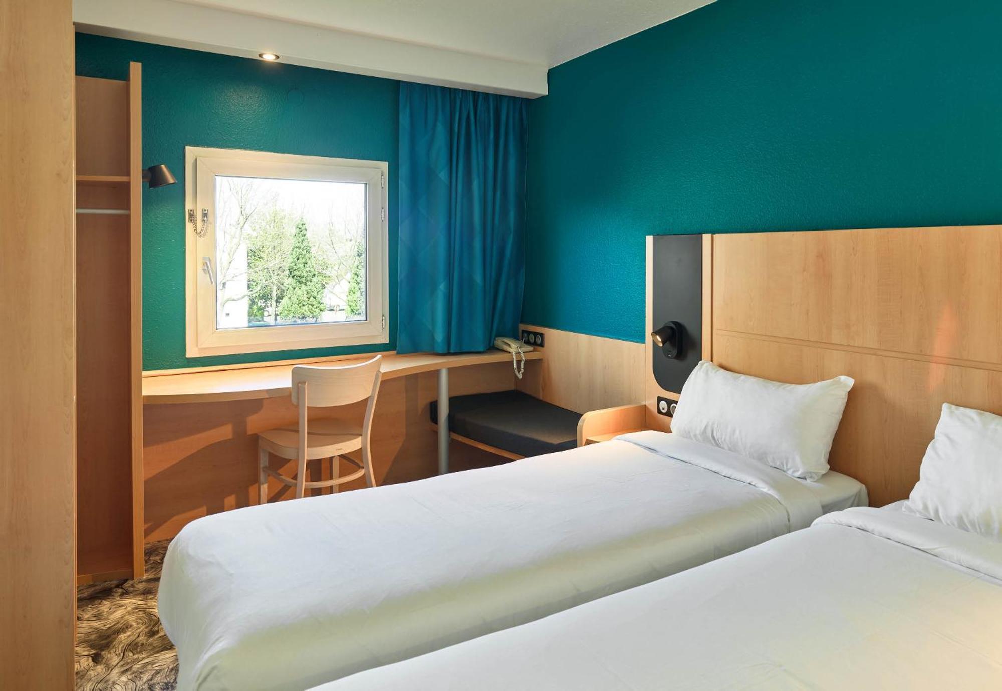 B&B Hotel Orly Rungis Aeroport 3 Etoiles Екстер'єр фото